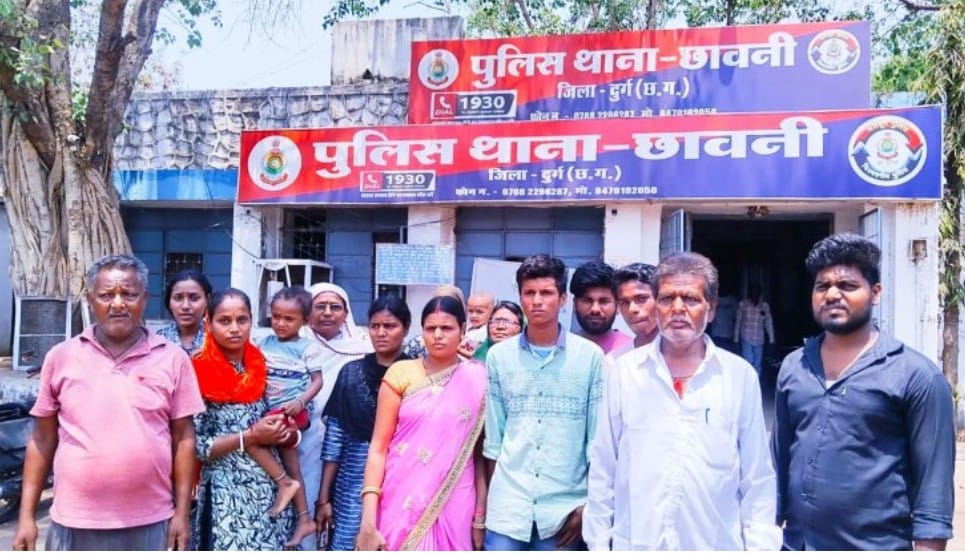 मौत से जंग हार गई भिलाई में बहू बनकर आई नीतू, मेकाहारा अस्पताल में चल रहा था उपचार, बेटे ने मीडिया के सामने बताया उसके सामने मां को जलाया गया है ….