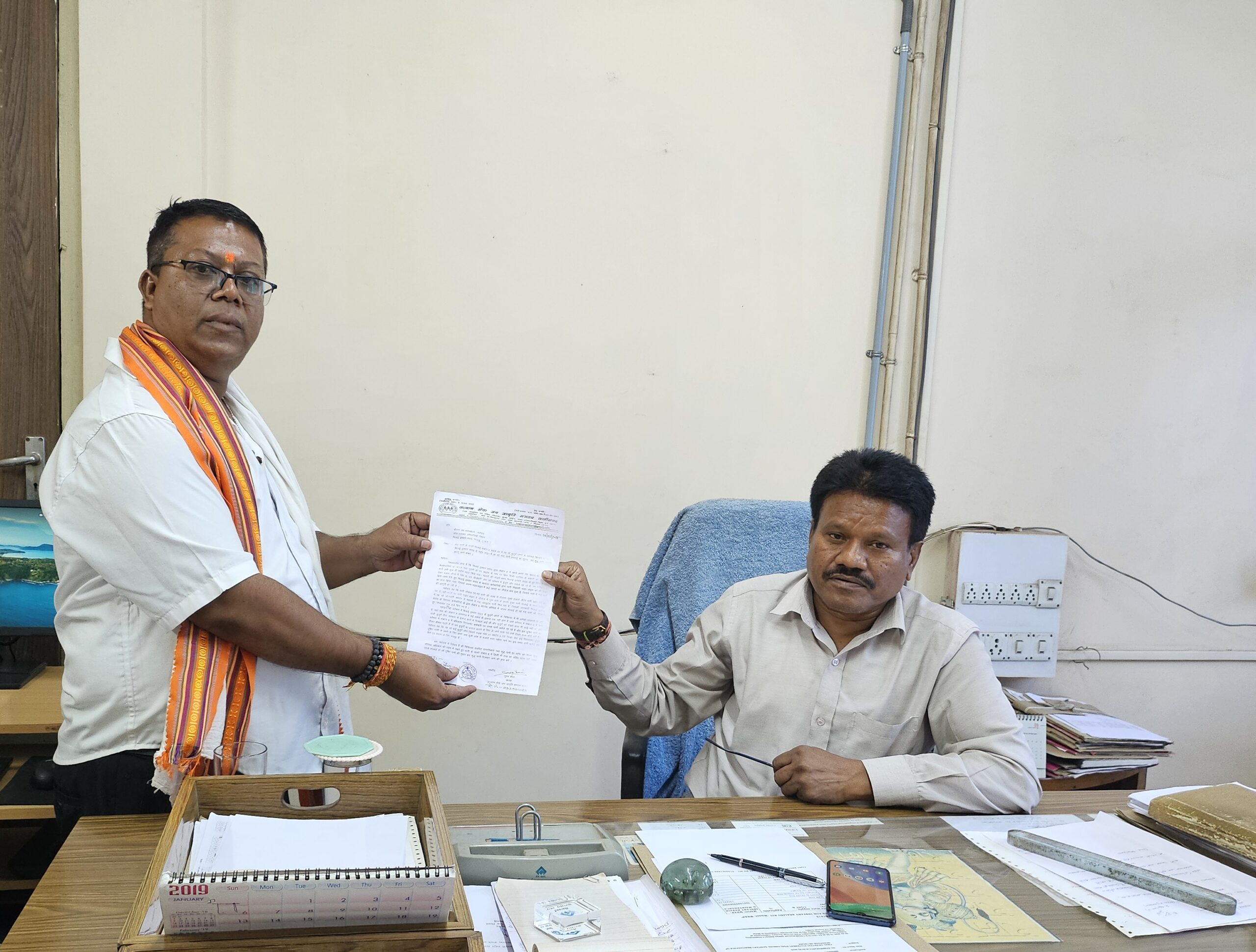 बुजुर्गों के स्वास्थ्य बिगड़ने से पहले भिलाई सेक्टर 6 में रह रहे मकानों में इस्पात संयंत्र उपलब्ध कराए शुद्ध पानी, सामाजिक कार्यकर्ता सुमन शील के नेतृत्व में लोक स्वास्थ्य विभाग के उप महाप्रबंधक चंद्राकर सिंह को सौंपा गया ज्ञापन  ..