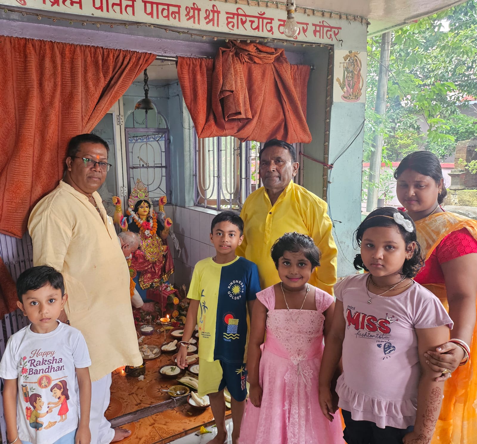 भिलाई में मां मनसा देवी की धूमधाम से की गई पूजा अर्चना, मां मनसा देवी के सामने बंगाली मित्र समाज के प्रदेशाध्यक्ष सुमन शील ने पुष्पांजलि अर्पित कर प्रदेश के सुख शांति समृद्धि की कामना …