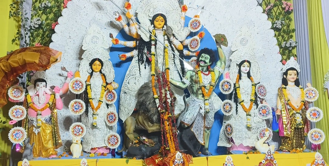 बंगाली दुर्गा पूजा का पहला दिन महाषष्ठी आइए जानते हैं पुूजा विधि विधान शुभ मुहूर्त …