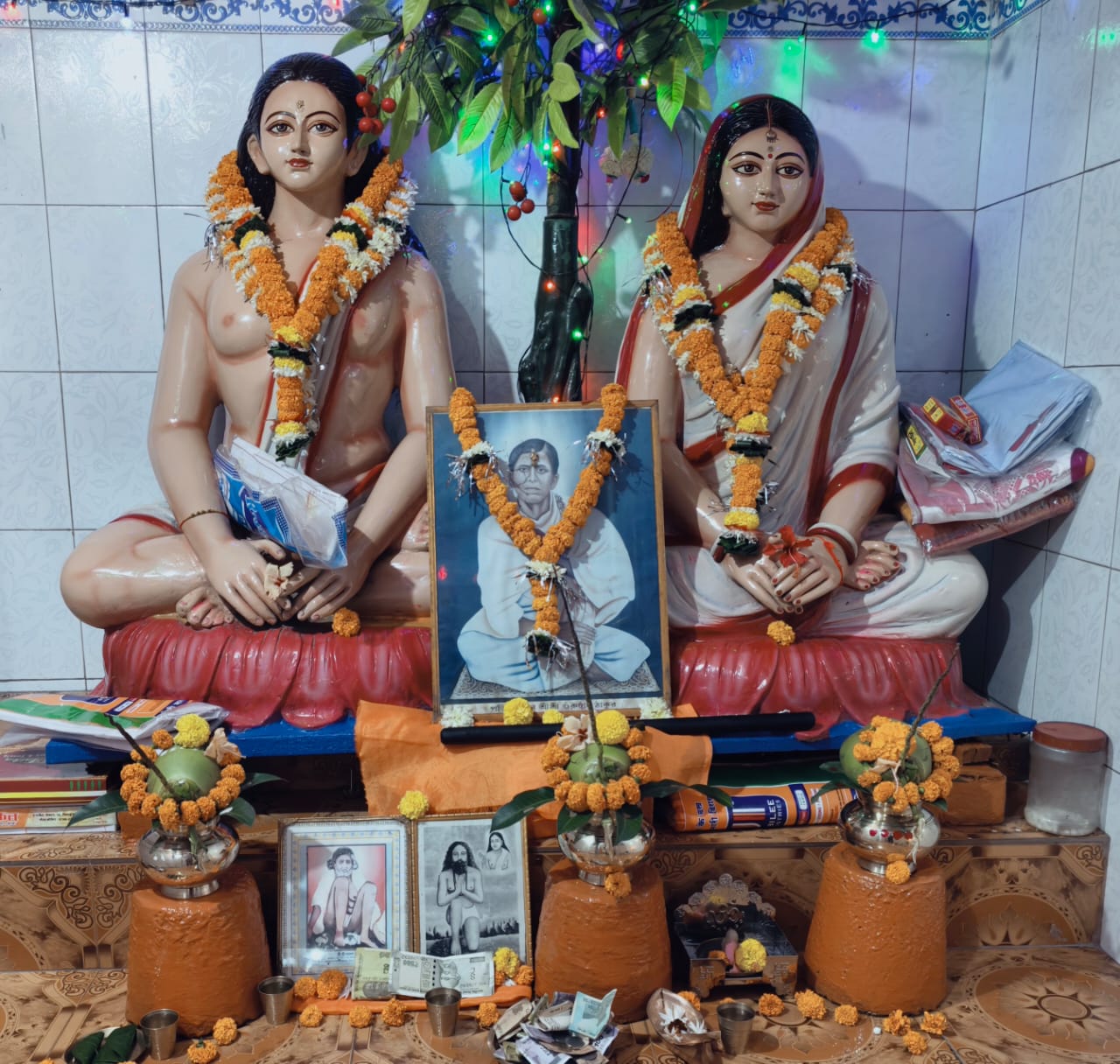 भिलाई के सुभाष नगर में स्थापित श्रीश्री हरि चांद मंदिर का 19वां वर्ष स्थापना दिवस धूमधाम से मनाया गया ..